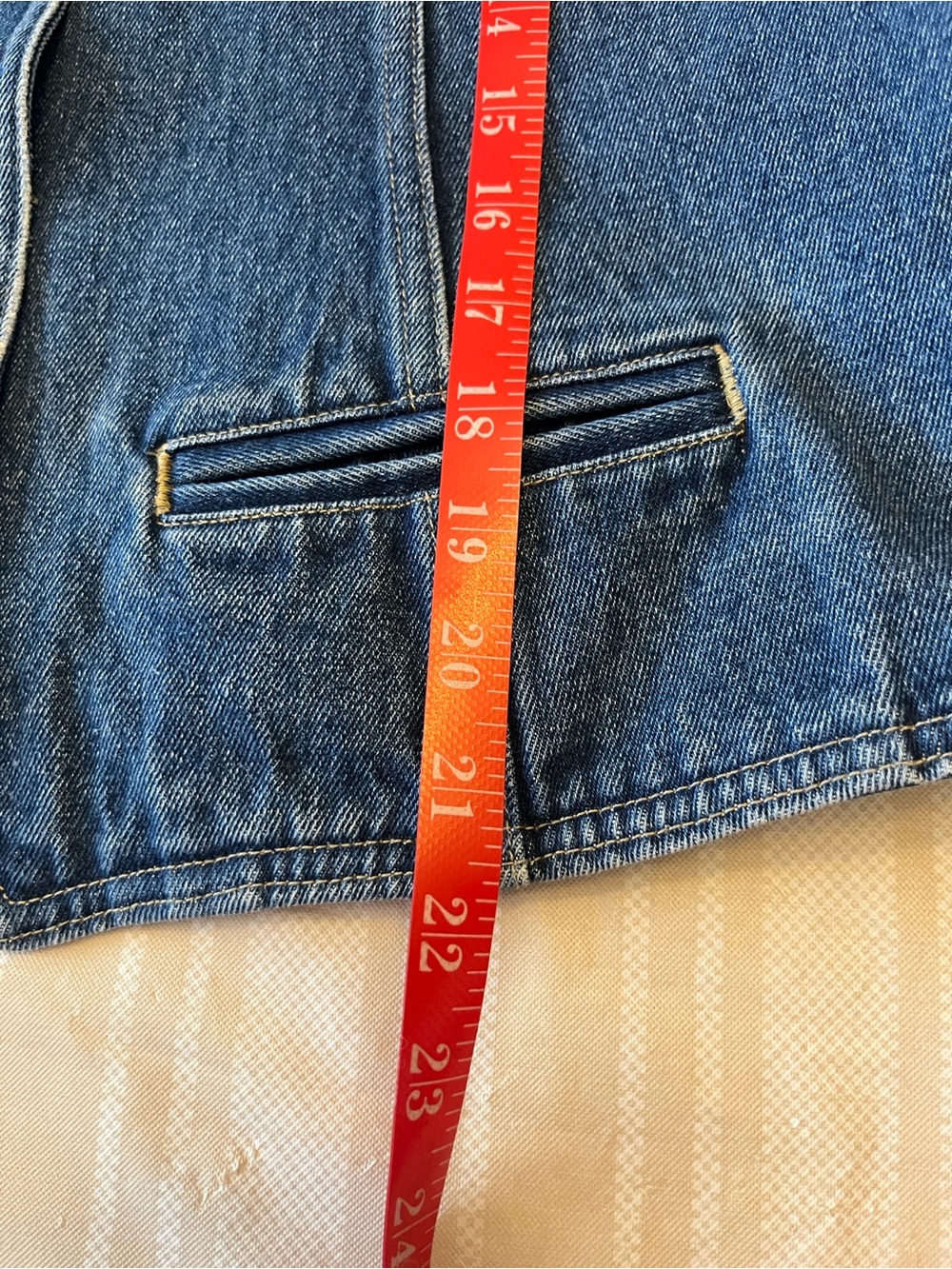 Classic Denim Vest in Medium Blue size L - Picture 7 of 7